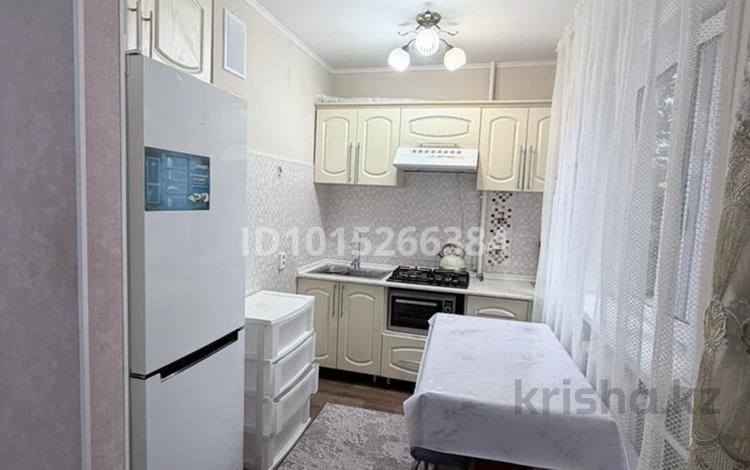 2-комнатная квартира · 54 м² · 3/5 этаж, Майкудук, 15й микрорайон 17 за 150 000 ₸ в Караганде, Алихана Бокейханова р-н — фото 2