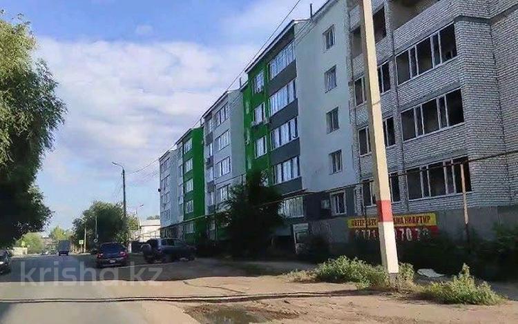 3-комнатная квартира · 93.7 м² · 5/5 этаж, Мирзояна 1/6 — Рынок Караван за 25.5 млн ₸ в Уральске — фото 2
