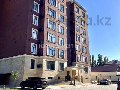3-комнатная квартира · 109.5 м² · 3/7 этаж, Нуртас Ондасынов 16Б — Жилгородок конечная за 75 млн ₸ в Атырау, мкр Жилгородок
