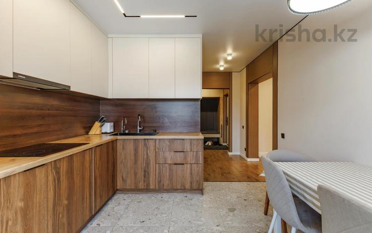 3-комнатная квартира · 85 м² · 9/9 этаж, Е 915 9 — СРОЧНО !!! ШОК ЦЕНА с ремонтом + МЕБЕЛЬ + ТЕХНИКА !!! за 49.9 млн ₸ в Астане, Есильский р-н — фото 17