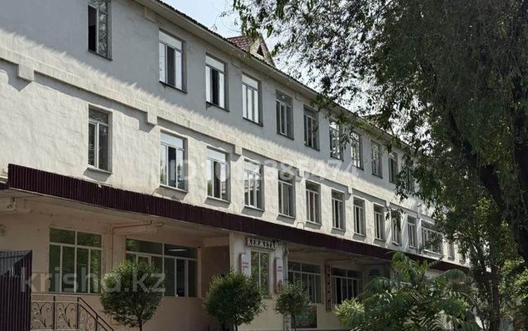 Еркін, кеңселер, дүкендер мен бутиктер, қоймалар, жқб, автосервистер мен көлік жуу, қоғамдық тамақтану орны, сұлулық салондары, монша, қонақ үй және демалыс орындары, медорталықтар мен дәріханалар, білім орталықтары, ойын-сауық · 2030 м², бағасы: ~ 598.5 млн ₸ в Алматы, Наурызбайский р-н — фото 2