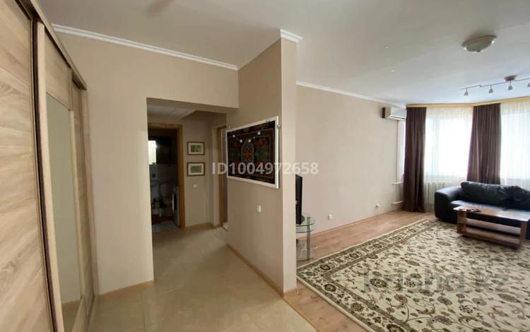 2-комнатная квартира · 70 м² · 3/6 этаж, Надежда Крупская 24б за 38 млн ₸ в Атырау — фото 2