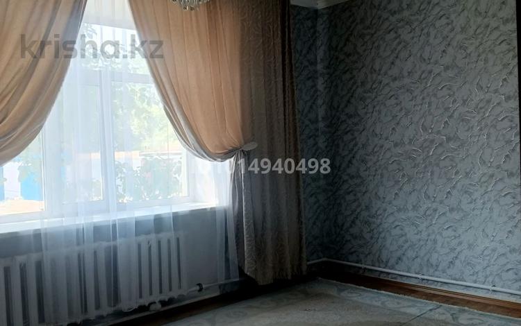 3-бөлмелі пәтер · 71 м² · 1/2 қабат, Т. Рыскулов 16 — Вогзал, ДК, Магазин Карина, Алейка, Школа, бағасы: 3.5 млн ₸ в  — фото 2
