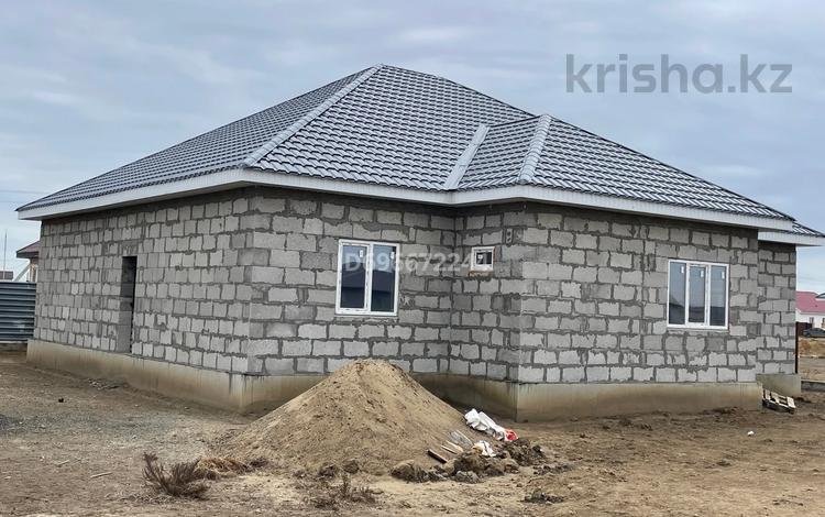 Отдельный дом · 4 комнаты · 180 м² · 180 сот., Ермұхан Бекмаханов 86 — Пересечение бывш 5ул и 20 ул за 15 млн ₸ в Атырау — фото 2