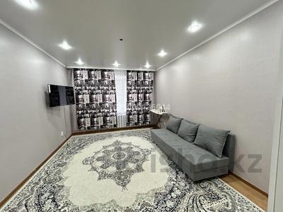 1-комнатная квартира · 42 м² · 1/5 этаж, мкр Астана 15 за 140 000 ₸ в Уральске