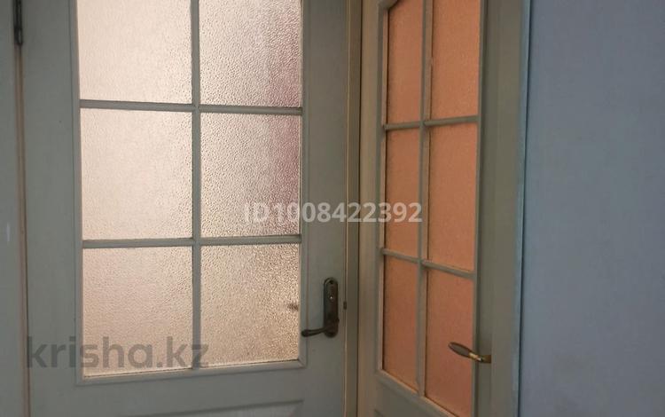 2-бөлмелі пәтер · 52 м² · 3/3 қабат, Орманова 31/1, бағасы: 18 000 ₸ в Алматы, Медеуский р-н — фото 2