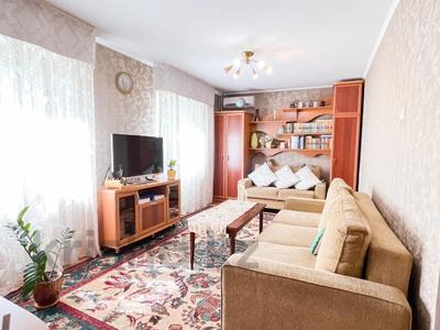 3-комнатная квартира, 57 м², 2/5 этаж, Жастар за 16 млн 〒 в Талдыкоргане, мкр Жастар