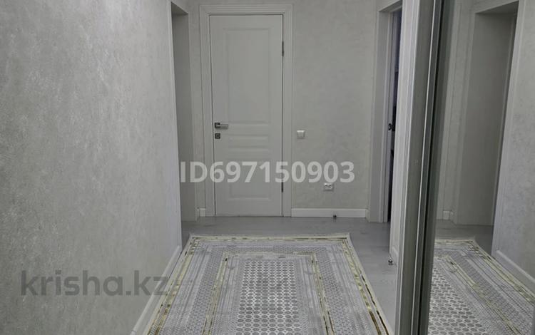 2-бөлмелі пәтер · 60 м² · 5/9 қабат, мкр. Алтын орда, Батыс 2 11 Д, к 3, бағасы: 200 000 ₸ в Актобе — фото 3