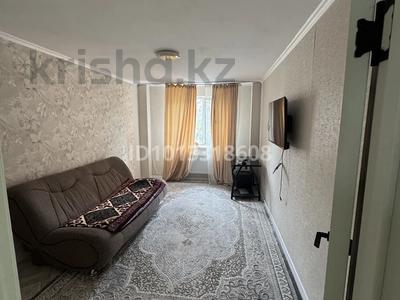 2-бөлмелі пәтер · 55 м² · 2/11 қабат, Ракымжан Кошкарбаев — кошкарбаев Аспан базар напротив, бағасы: 28 млн ₸ в Астане, Алматы р-н