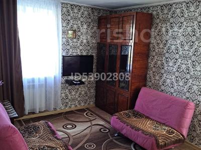 Сағатына пәтерлер в Жетысу обл.: 1-бөлмелі пәтер · 35 м² · 3/3 қабат · сағатына, Жансугурова 98 — Биржан сал, бағасы: 1 000 〒 1-бөлмелі пәтер · 35 м² · 3/3 қабат · сағатына, Жансугурова 98 — Биржан сал, бағасы: 1 000 〒 в Талдыкоргане