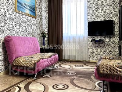 1-комнатная квартира · 35 м² · 3/3 этаж, Жансугурова 98 — Биржан сал за 1 500 〒 в Талдыкоргане