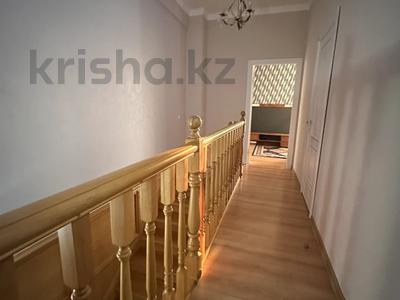5-бөлмелі пәтер · 260 м², Туркестан 2 — Абу-Даби Плаза, бағасы: 103 млн ₸ в Астане, Есильский р-н