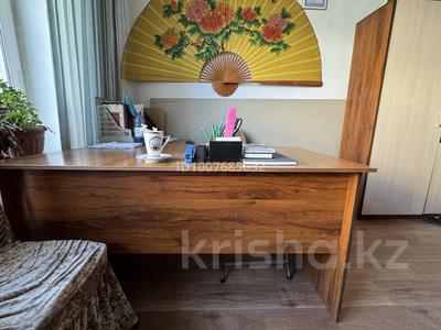 Офисы, магазины и бутики, общепит, кабинеты и рабочие места · 14 м² за 100 000 〒 в Каскелене