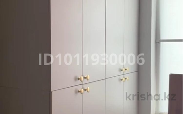 2-бөлмелі пәтер · 65 м² · 1/8 қабат, 33-ш/а. 32, бағасы: 15 млн ₸ в Актау, 33-й мкр — фото 17