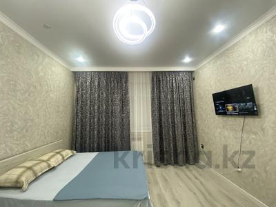 1-комнатная квартира · 58 м² · 4/8 этаж, 19-й мкр 43/2 за 1 500 〒 в Актау