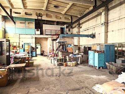 Промбаза · 15 соток, мкр Новый Город, Складская за 75 млн 〒 в Караганде, Казыбек би р-н