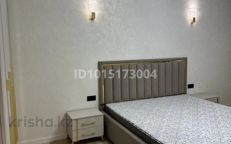2-комнатная квартира · 63.3 м² · 5/8 этаж, мкр Ожет, Жапсарбаева 68 за 320 000 ₸ в Алматы, Алатауский р-н — фото 2