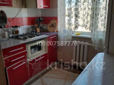 2-комнатная квартира · 45 м² · 5/5 этаж, Мкр. Талас 18 — Автозаправка гор. пром газ за 120 000 〒 в Таразе