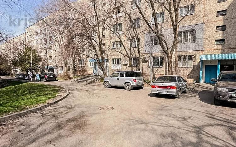 1-комнатная квартира, 42 м², 5/5 этаж, Жандосова 35 — Розыбакиева за 23.5 млн 〒 в Алматы, Бостандыкский р-н — фото 9