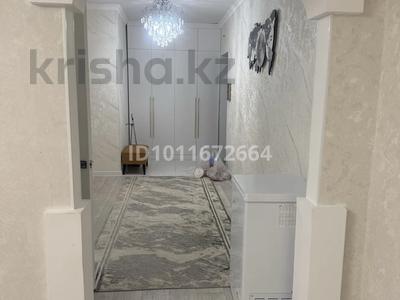 2-бөлмелі пәтер · 70 м² · 9/9 қабат, мкр. Алтын орда, Батыс-2 участок 350, бағасы: 190 000 ₸ в Актобе