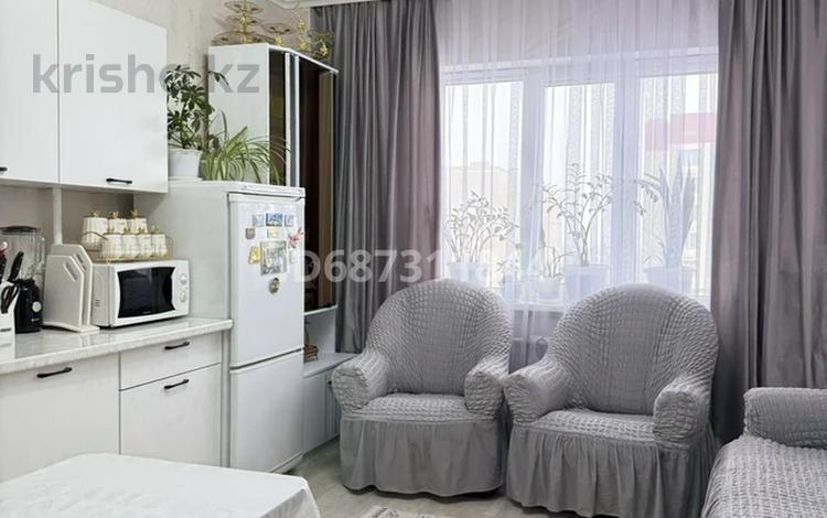 2-комнатная квартира · 56 м² · 5/6 этаж, мкр Нурсая 71 за 21.5 млн ₸ в Атырау — фото 16