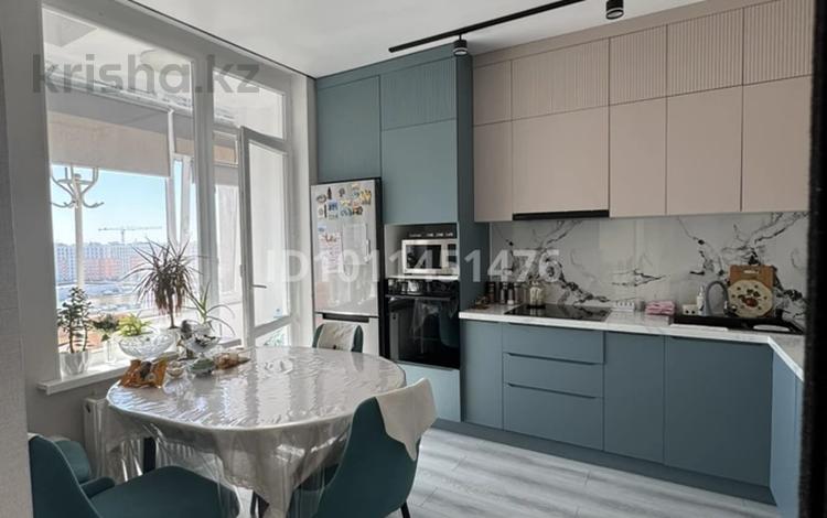 3-комнатная квартира · 75 м² · 11/12 этаж, ул. Е-915 15 за 68 млн ₸ в Астане, Есильский р-н — фото 2