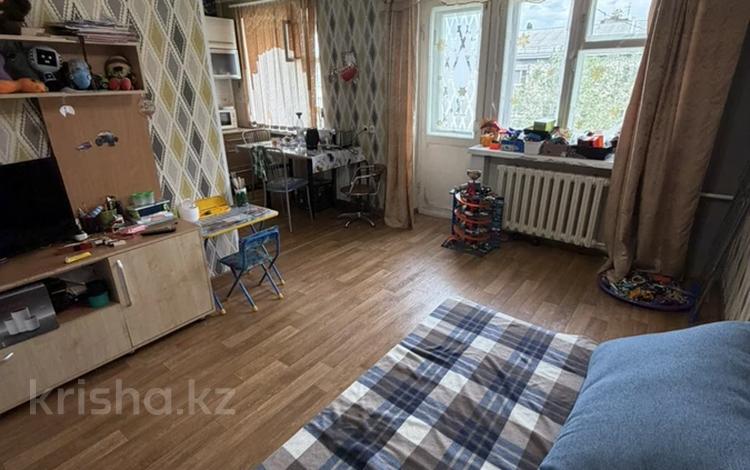 2-комнатная квартира · 45.4 м² · 5/5 этаж, Набережная Славского 26/А за 21.5 млн ₸ в Усть-Каменогорске, Ульбинский — фото 2