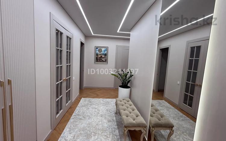 3-комнатная квартира · 128 м² · 7/9 этаж, Самал 82/4 — Коняхина за 55 млн ₸ в Уральске — фото 2