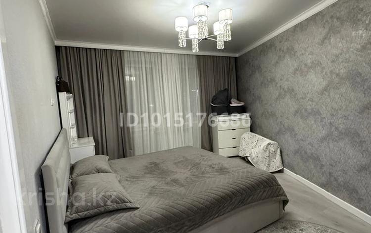 4-комнатная квартира · 90 м² · 4/10 этаж, Майкудук, Голубые пруды 4 за 40 000 ₸ в Караганде, Алихана Бокейханова р-н — фото 2