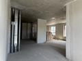 3-комнатная квартира · 81.8 м² · 2/8 этаж, мкр Михайловка , мкр Михайловка, Аманжолова 47/1 за 46.1 млн ₸ в Караганде, Казыбек би р-н — фото 9