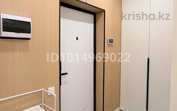 2-комнатная квартира · 43 м² · 11/15 этаж, Райымбека 210/11 за 385 000 ₸ в Алматы, Алмалинский р-н — фото 2