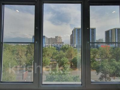 1-бөлмелі пәтер · 50 м² · 5/7 қабат, Абая 141 — Жарокова, бағасы: 18 000 ₸ в Алматы, Алмалинский р-н