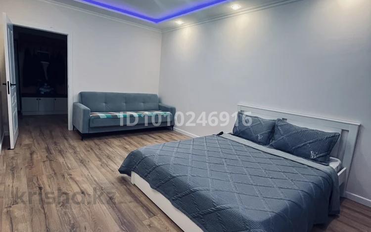 1-комнатная квартира · 40 м² · 13 этаж, Сыганак 32 за 20 000 ₸ в Астане, Нура р-н — фото 2