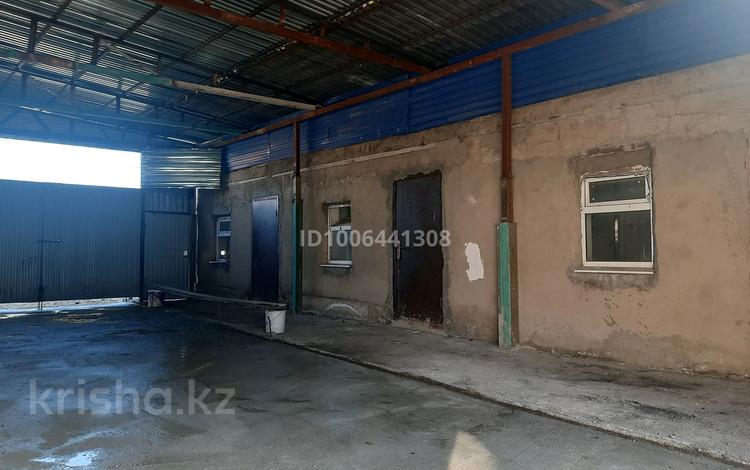 Өнеркәсіптік база · 1 сотық, Алимжанова68Б 68Б, бағасы: 400 000 ₸ в Астане, р-н Байконур — фото 2