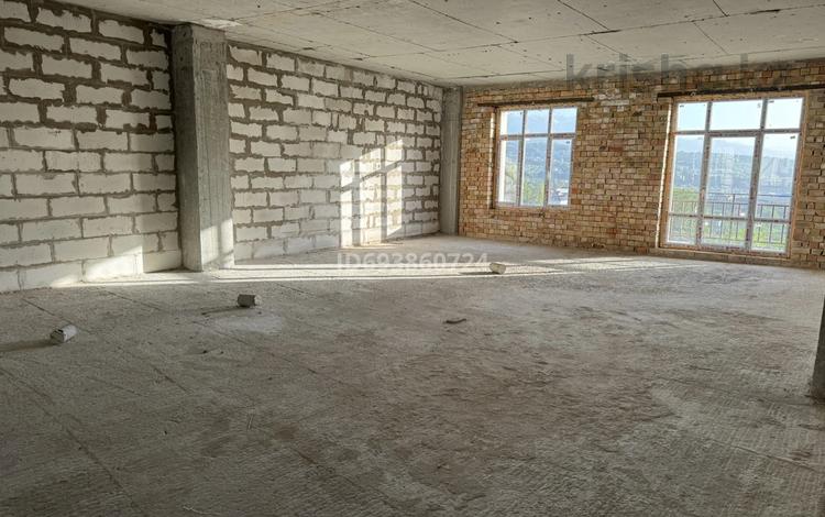 2-бөлмелі пәтер · 48 м² · 2 қабат, мкр Юбилейный 3 — Мтф 3, бағасы: 96 млн ₸ в Алматы, Медеуский р-н — фото 2