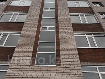 2-комнатная квартира · 69.9 м² · 1/5 этаж, алии молдагуловой за 18 млн 〒 в Актобе