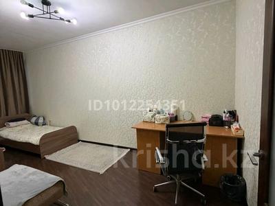3-бөлмелі пәтер · 82 м² · 4/4 қабат, Жандосов — Жарокова, бағасы: 380 000 ₸ в Алматы, Бостандыкский р-н