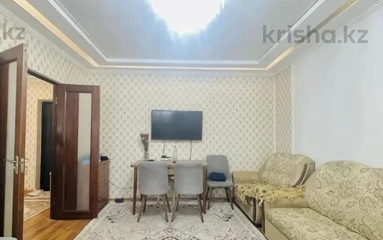 2-комнатная квартира, 70 м², 6/16 этаж, мкр Мамыр-1 за 43.5 млн 〒 в Алматы, Ауэзовский р-н — фото 2