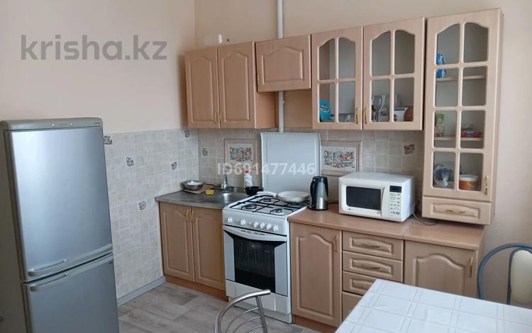 2-комнатная квартира, 54 м², 3/5 этаж помесячно, мкр Новый Город, Лободы 7