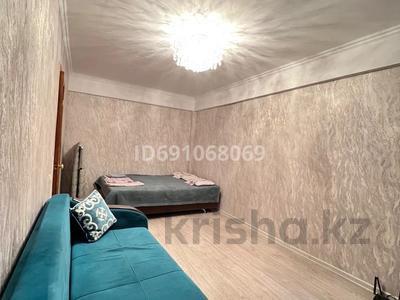 1-комнатная квартира · 40 м² · 1/5 этаж, Сауранбаева 14/5 — Толстого за 15 000 ₸ в Алматы, Турксибский р-н
