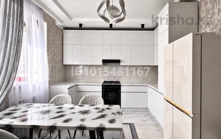 Жеке үй · 6 бөлме · 240 м² · 6.5 жүзд., Ескі қала, Тулегена Айбергенова 35а — Бәкір Тәжібаева, бағасы: 50 млн ₸ в Актобе, Старый город — фото 2