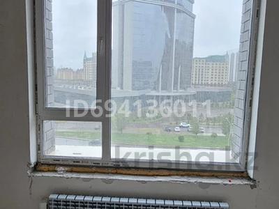 2-комнатная квартира, 70 м², 5/22 этаж, Тауелсиздик 56 за 42.5 млн 〒 в Астане, Алматы р-н