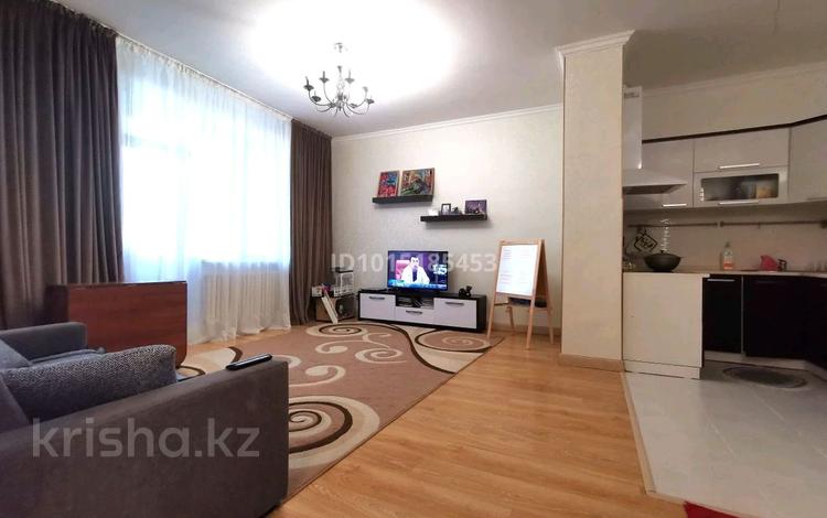 3-комнатная квартира · 90 м² · 2/10 этаж, А. Бокейханова 8 за 400 000 ₸ в Астане, Есильский р-н — фото 2