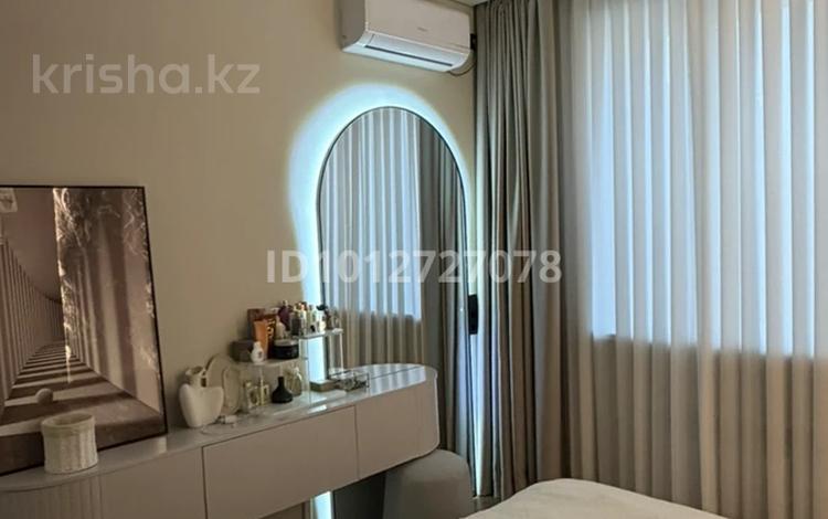 2-бөлмелі пәтер · 73.3 м² · 5/6 қабат, Халиулина 140/5, бағасы: 79 млн ₸ в Алматы, Медеуский р-н — фото 2
