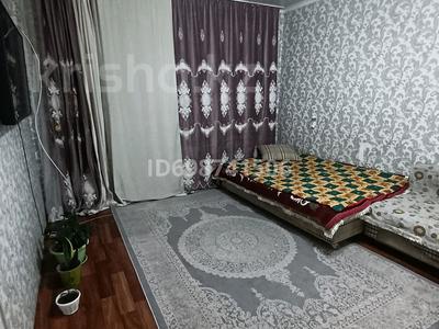 Продажа домов и дачи в Абай обл.: Отдельный дом · 3 комнаты · 80 м² · 6.5 сот., Бобровка 414 — Между Нахаловкой и садоводством за 8.5 млн 〒 Отдельный дом · 3 комнаты · 80 м² · 6.5 сот., Бобровка 414 — Между Нахаловкой и садоводством за 8.5 млн 〒 в Семее