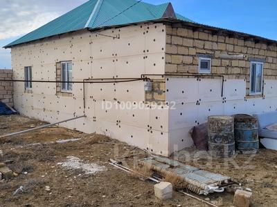 Отдельный дом · 3 комнаты · 100 м² · 10 сот., Қазақ ауыл 122 — Асфалт за 2 млн 〒 в Курыке