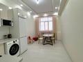 2-комнатная квартира · 95 м² · 8/14 этаж, 17-й мкр 6 за 300 000 ₸ в Актау — фото 9