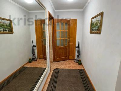 4-комнатная квартира · 85 м² · 4/5 этаж, Камзина 114А за 19 млн 〒 в Павлодаре