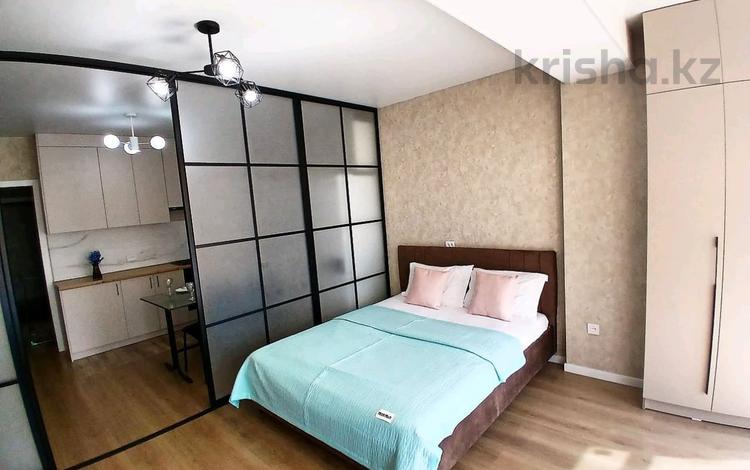 1-бөлмелі пәтер · 30 м² · 3/13 қабат, Толе би 189, бағасы: 3 000 ₸ в Алматы, Алмалинский р-н — фото 2