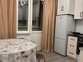 3-комнатная квартира · 70.2 м² · 6/12 этаж · помесячно, Кошкарбаева 1144 — Возле ТЦ Апорт за 300 000 〒 в  — фото 4